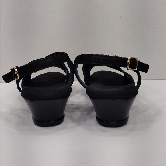 SAS Elegant Black Women's Sandals size 10.5 N pre owned Exellent condition - Picture 3 of 6